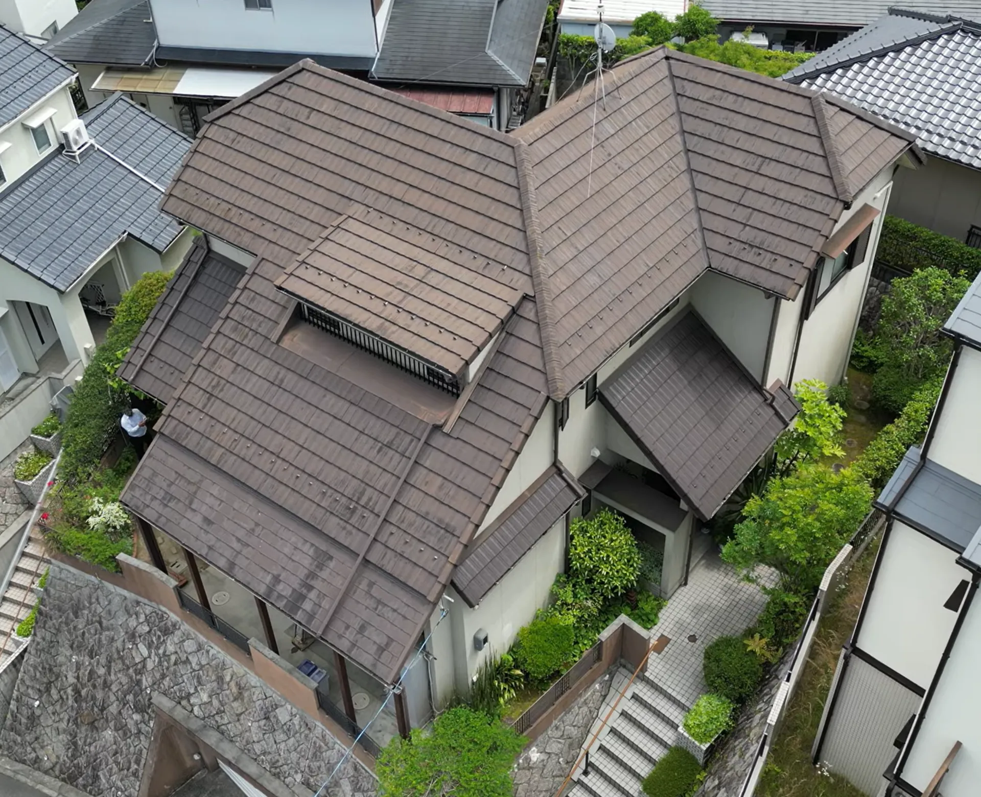 ドローンで撮影した屋根の全体写真